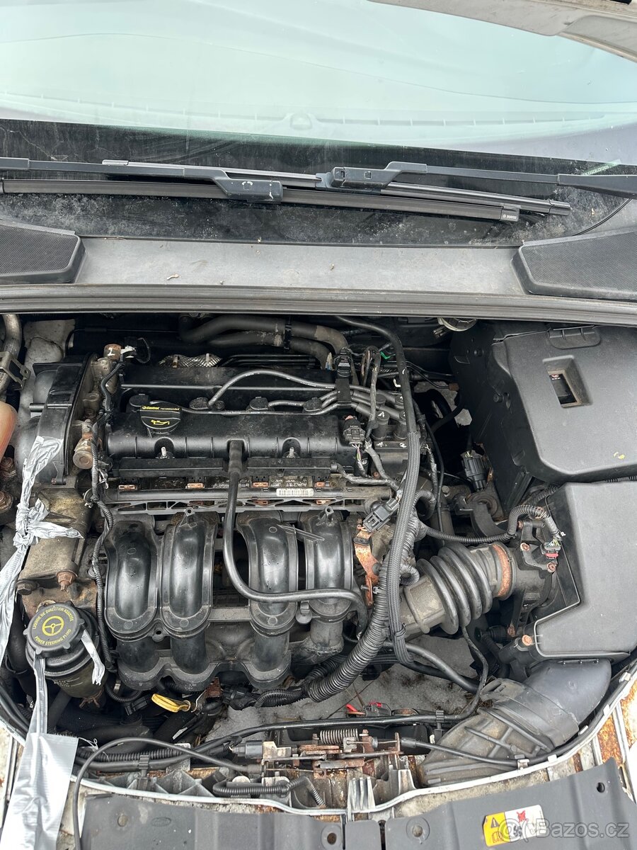 Ford Focus III 1.6 i Díly - 16