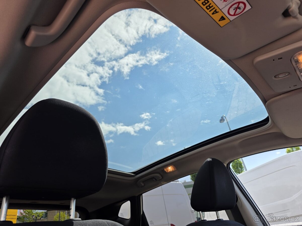 Nissan Qashqai, 1.6 dCi N-Connecta, SUV - 16