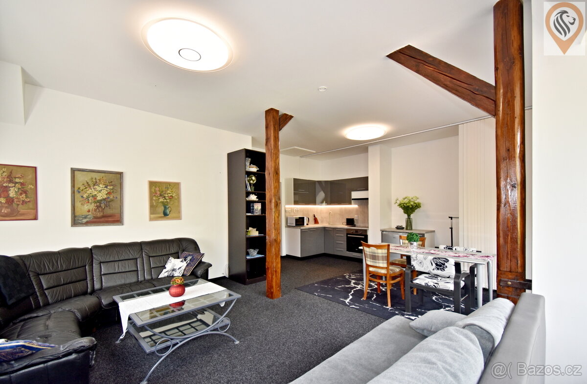 Investiční příležitost i útulné bydlení centru Trutnova – by - 16