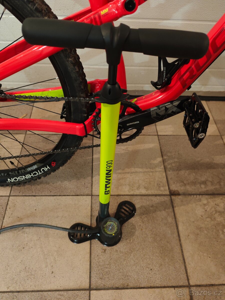 Celoodpružené horské kolo - 16