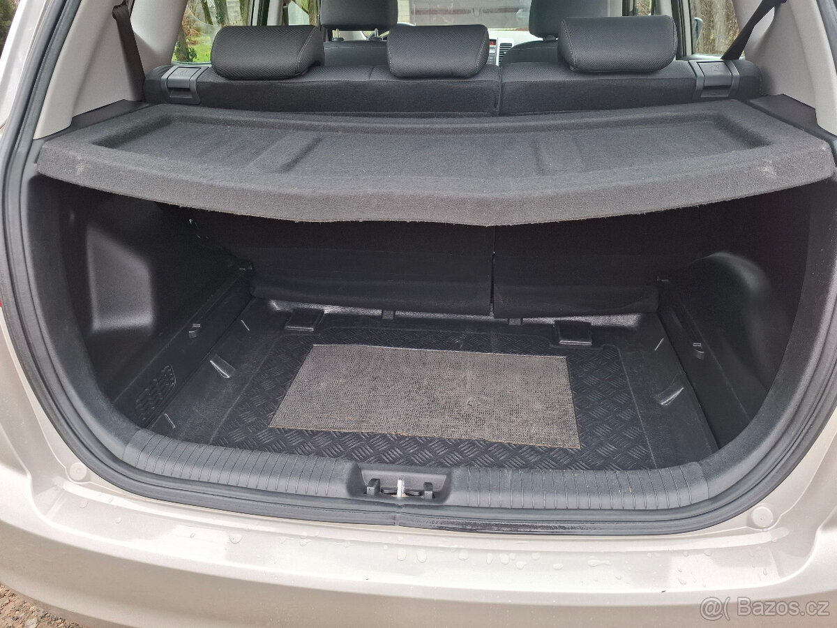 Kia Venga 1.6 CVVT 92kW 2010 klima - 16