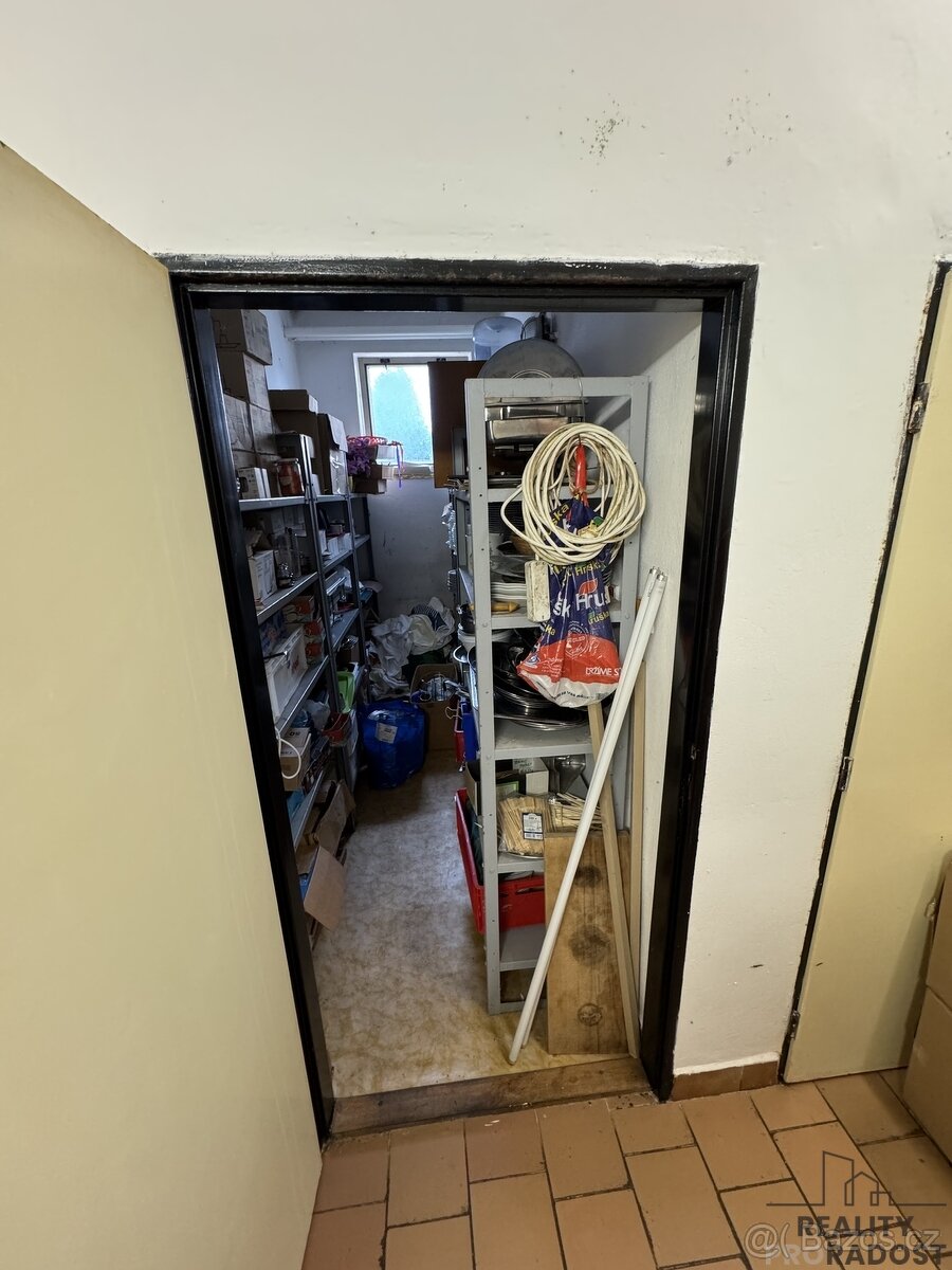 Prodej komerčního skladu - 16