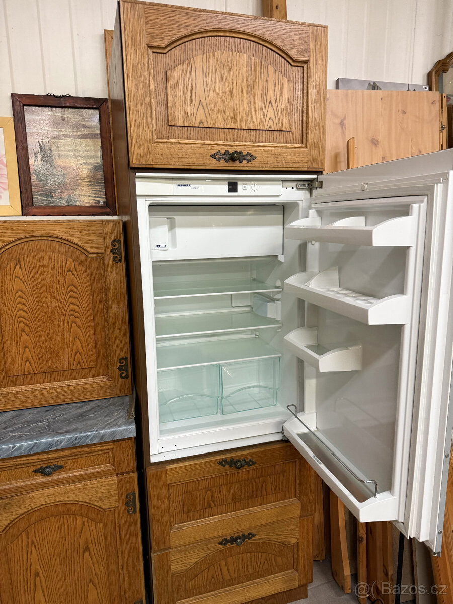Dubová kuchyňská linka 370cm s lednicí - 16