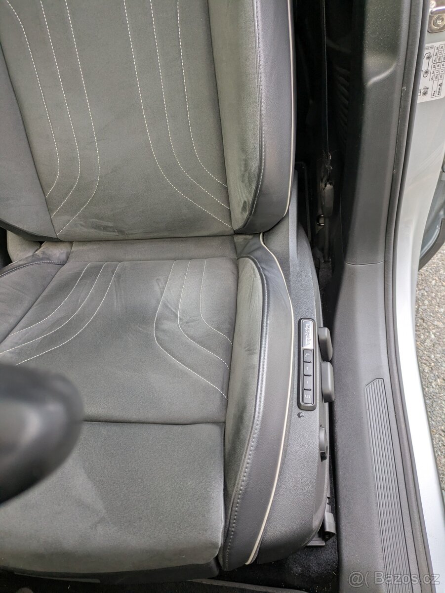 Volkswagen ID.4 Pro Performance Max 150 kW/77kWh/TČ/DCC/DPH - 16