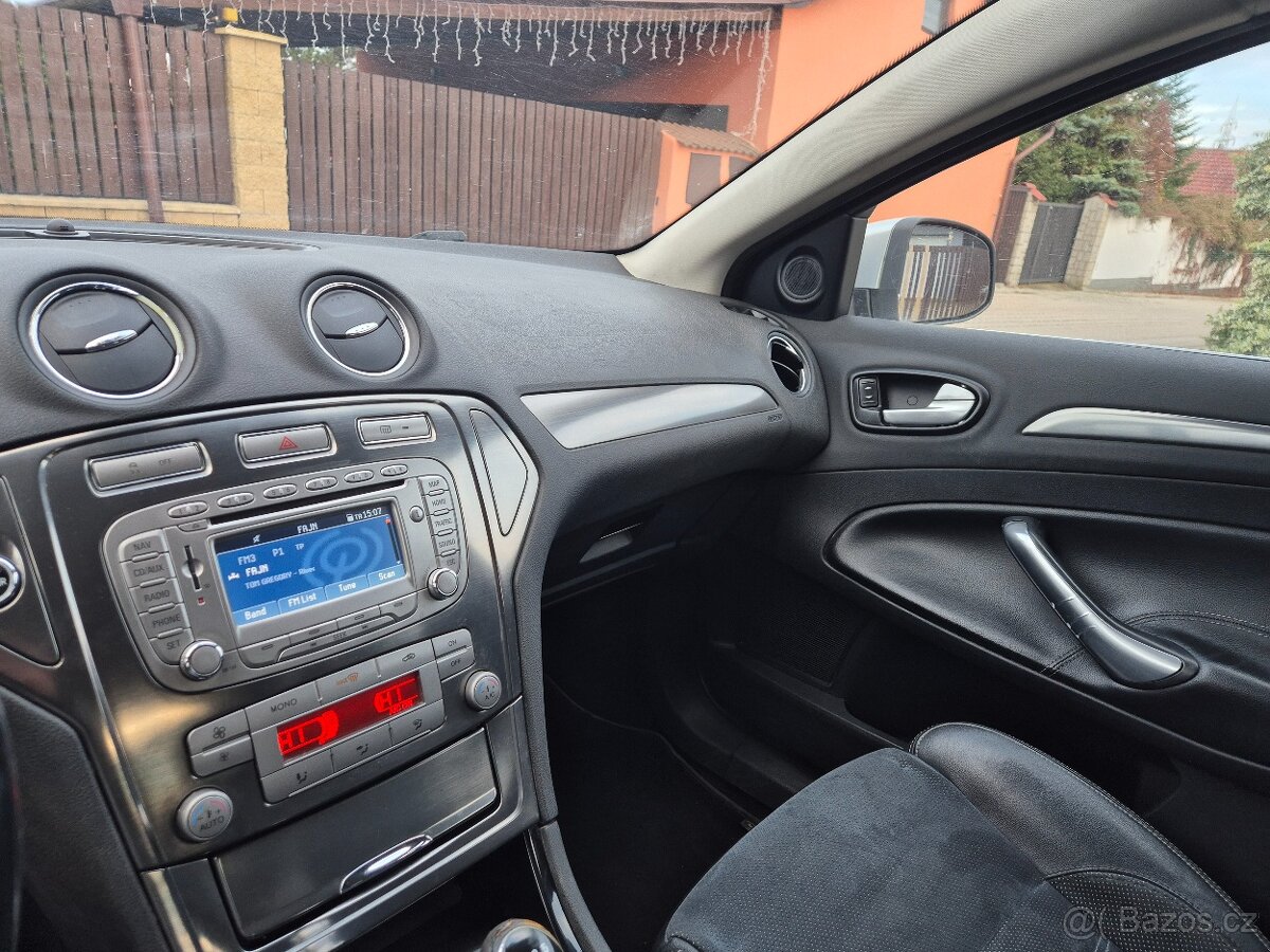 Ford Mondeo 2009 - 16