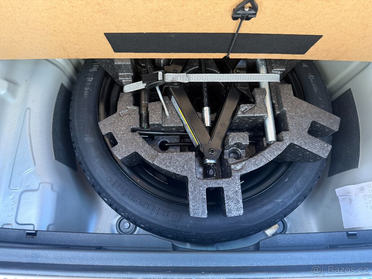 Škoda Superb 2.0TDi 110kW DSG, tažné, kůže, 1. majitel - 16