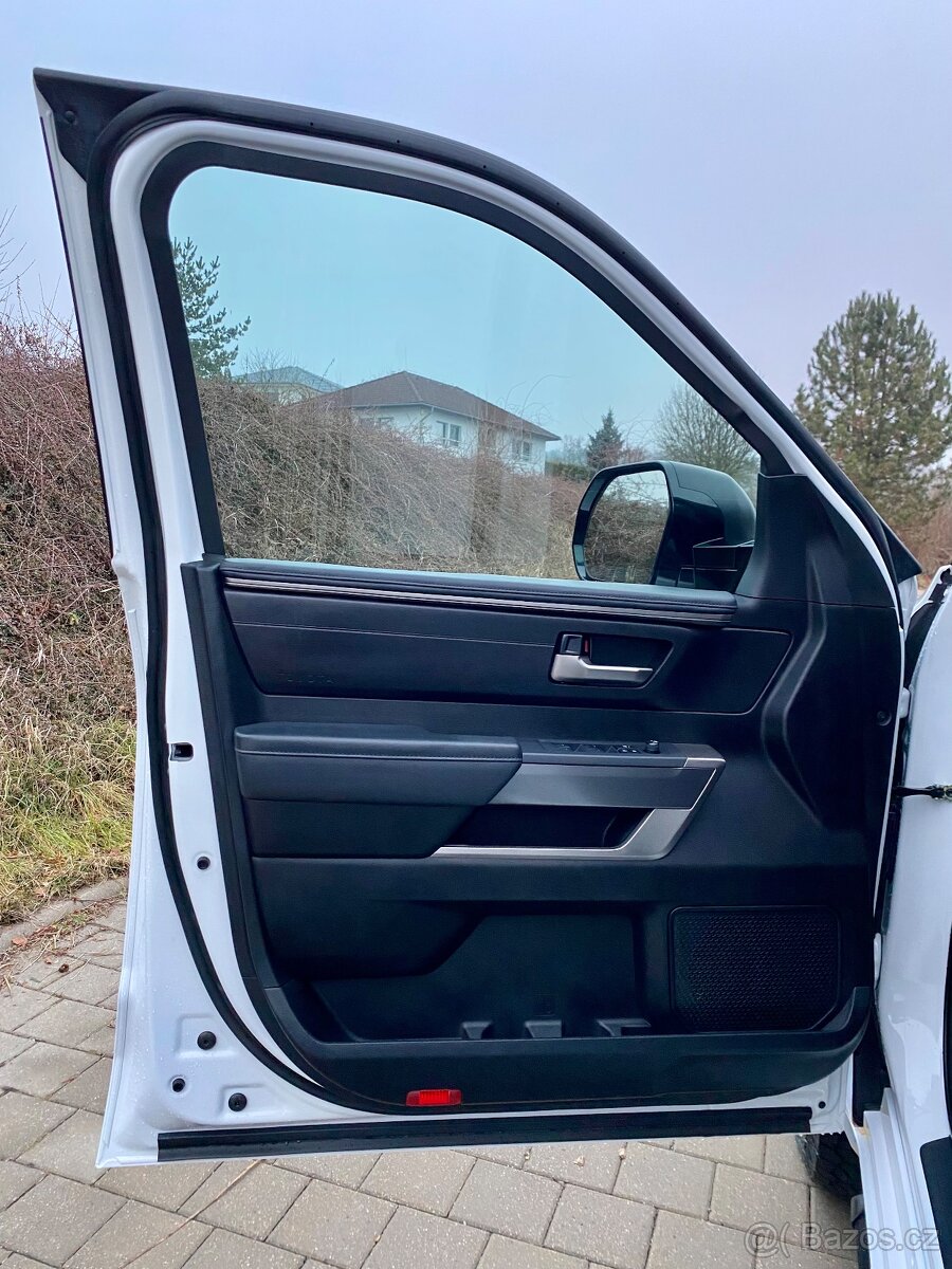Toyota Tundra 3.5 SR5 4x4 Biturbo automat, rok 2022, 19 tkm - 16