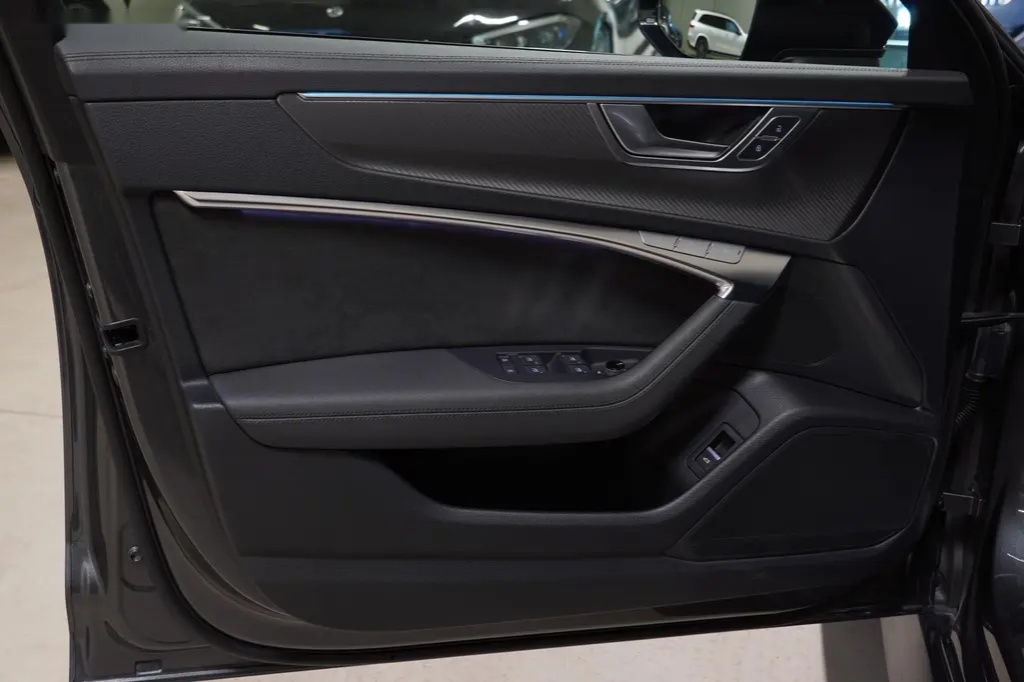 Audi RS6, 4.0TFSI,QUATTRO,ČR.1.MAJ.DPH - 16