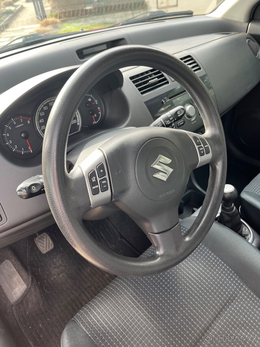 Suzuki Swift 1.3 - 16