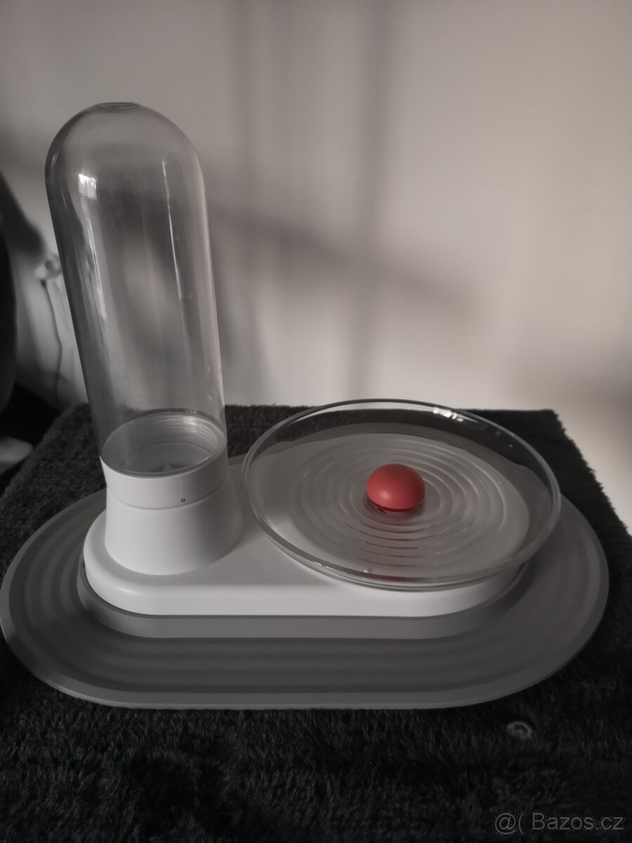 Věci pro kočičky a pejsky-menší rasa,oblečky,taška,pelíšek.. - 16