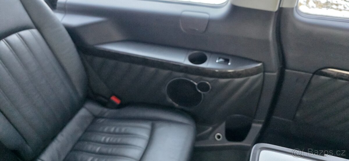 Mercedes Viano 3.0 V6 XL,kůže,stolek - na díly,RHD, KO motor - 16