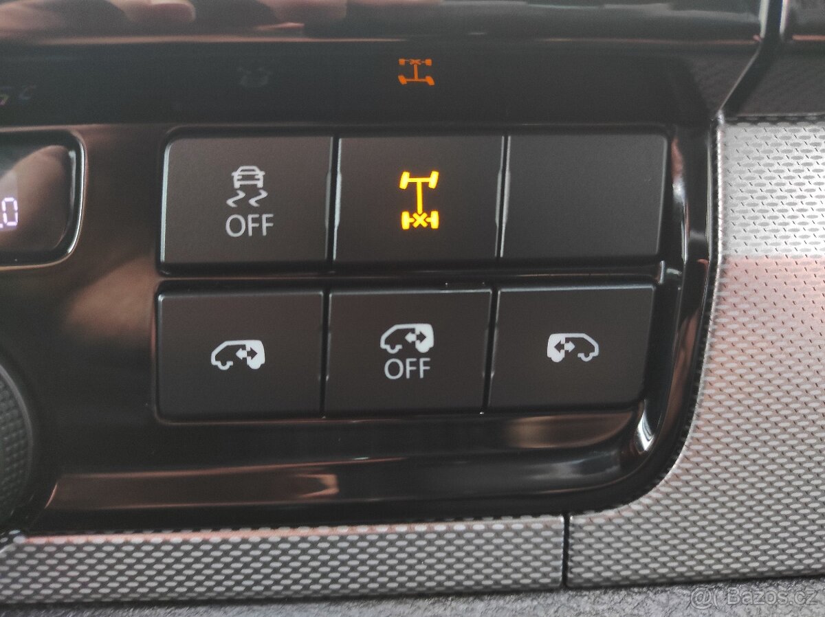 Volkswagen Multivan, 2,0TDi 150kW,4x4,DSG,7míst - 16