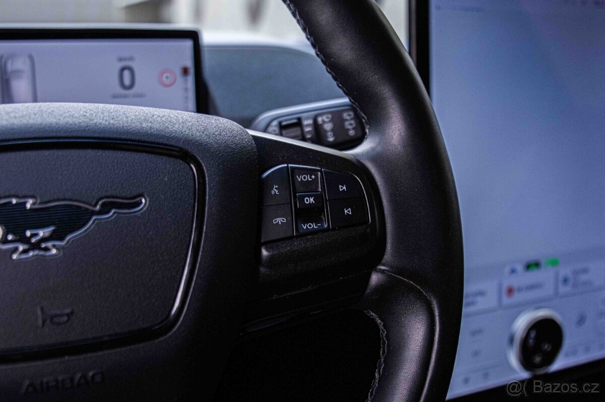 Ford Mustang Mach-E / ODPOČET - 16