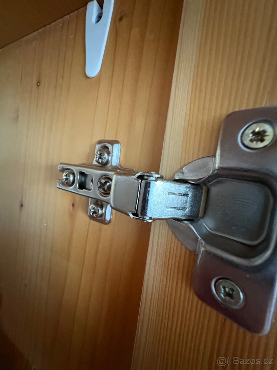 Dvě skříňky - 16