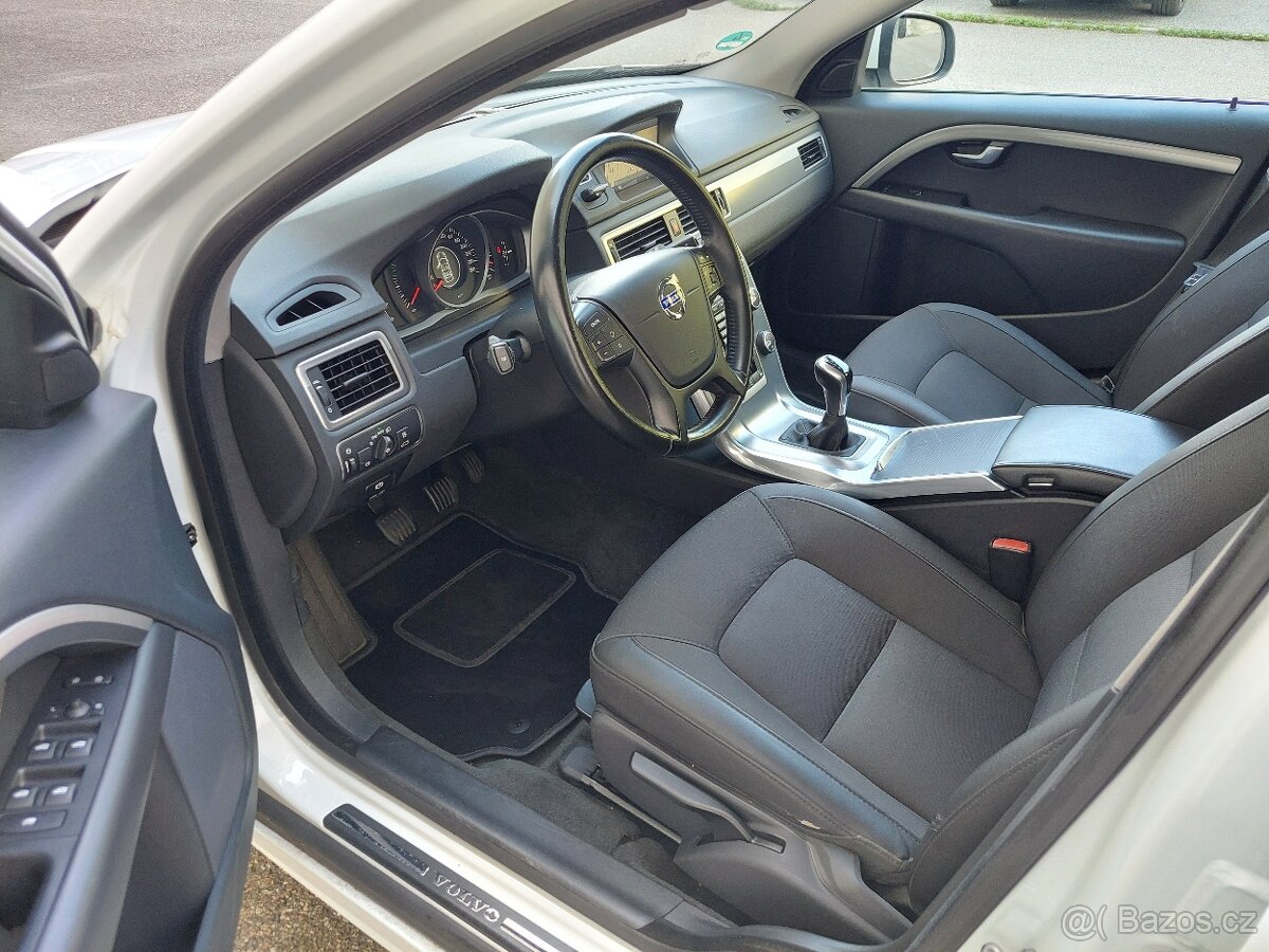 Volvo V70, 2.0D 133kw L+Z kola - 16