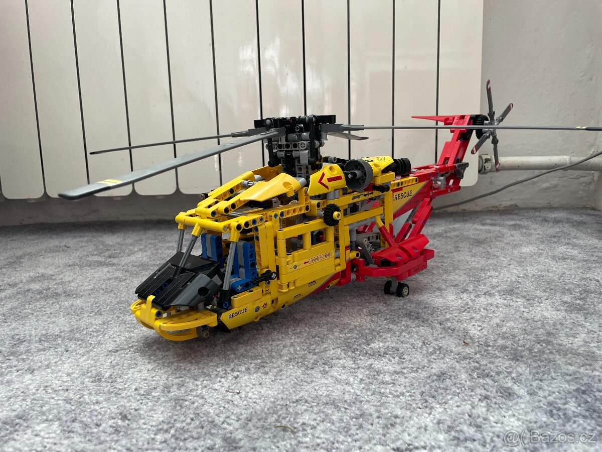 Lego Technic 9396 Helicopter - 16