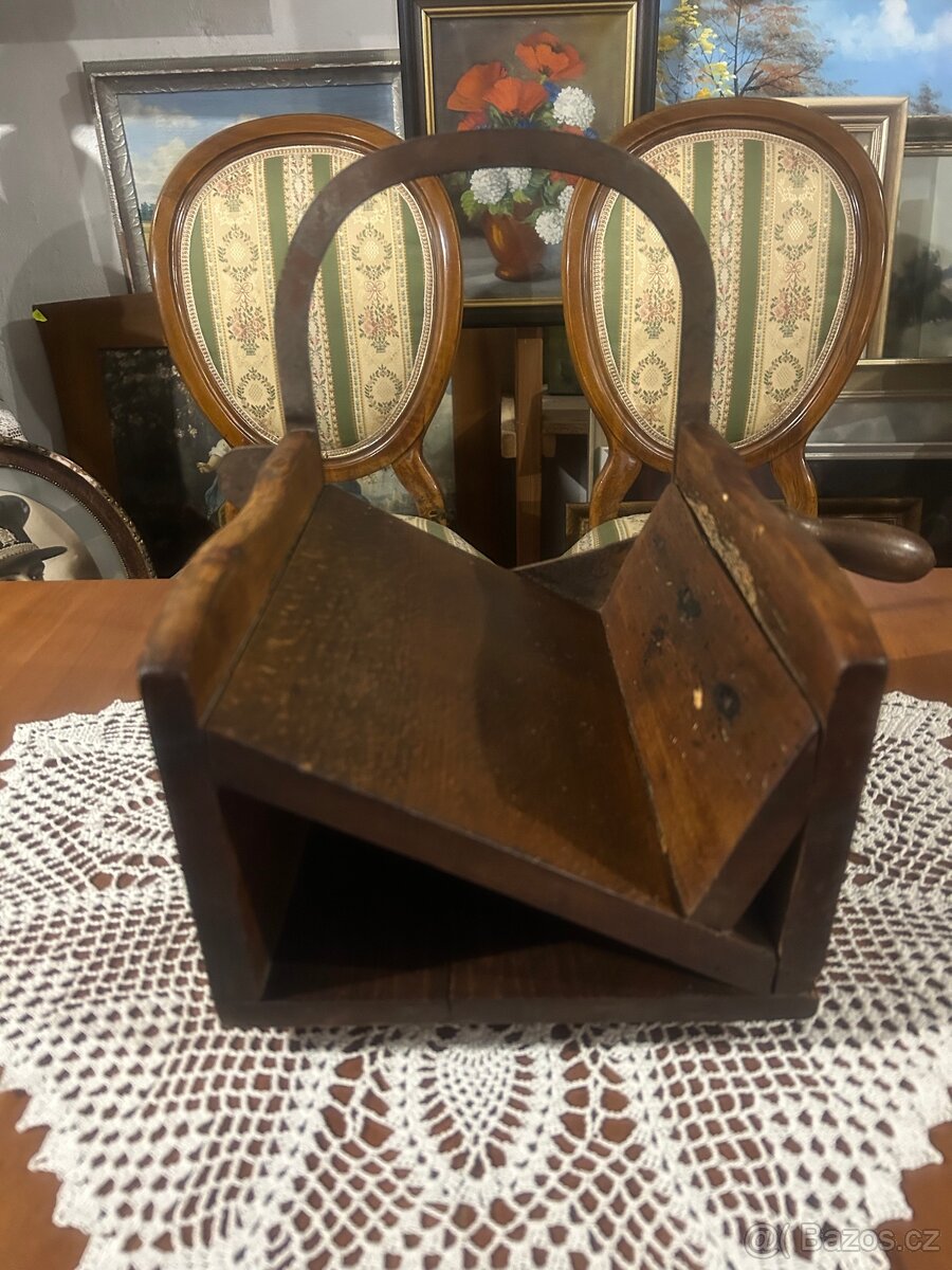 Starožitný ruční kráječ chleba - 16