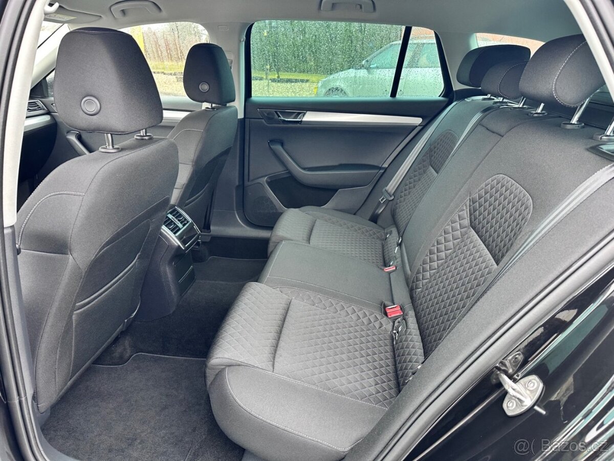 Škoda Superb 2.0TDi VIRTUAL,KAMERA,1.MAJ. - 16