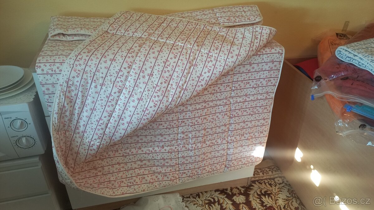 Deky, polštářky,podložky, povlečení - 16