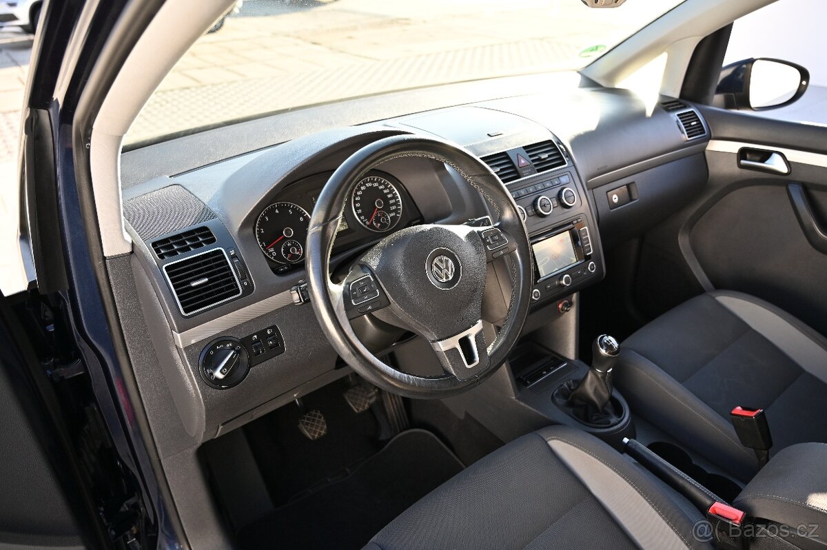 Volkswagen Touran 1.4TSI 103KW Highline 5/2013 - 16