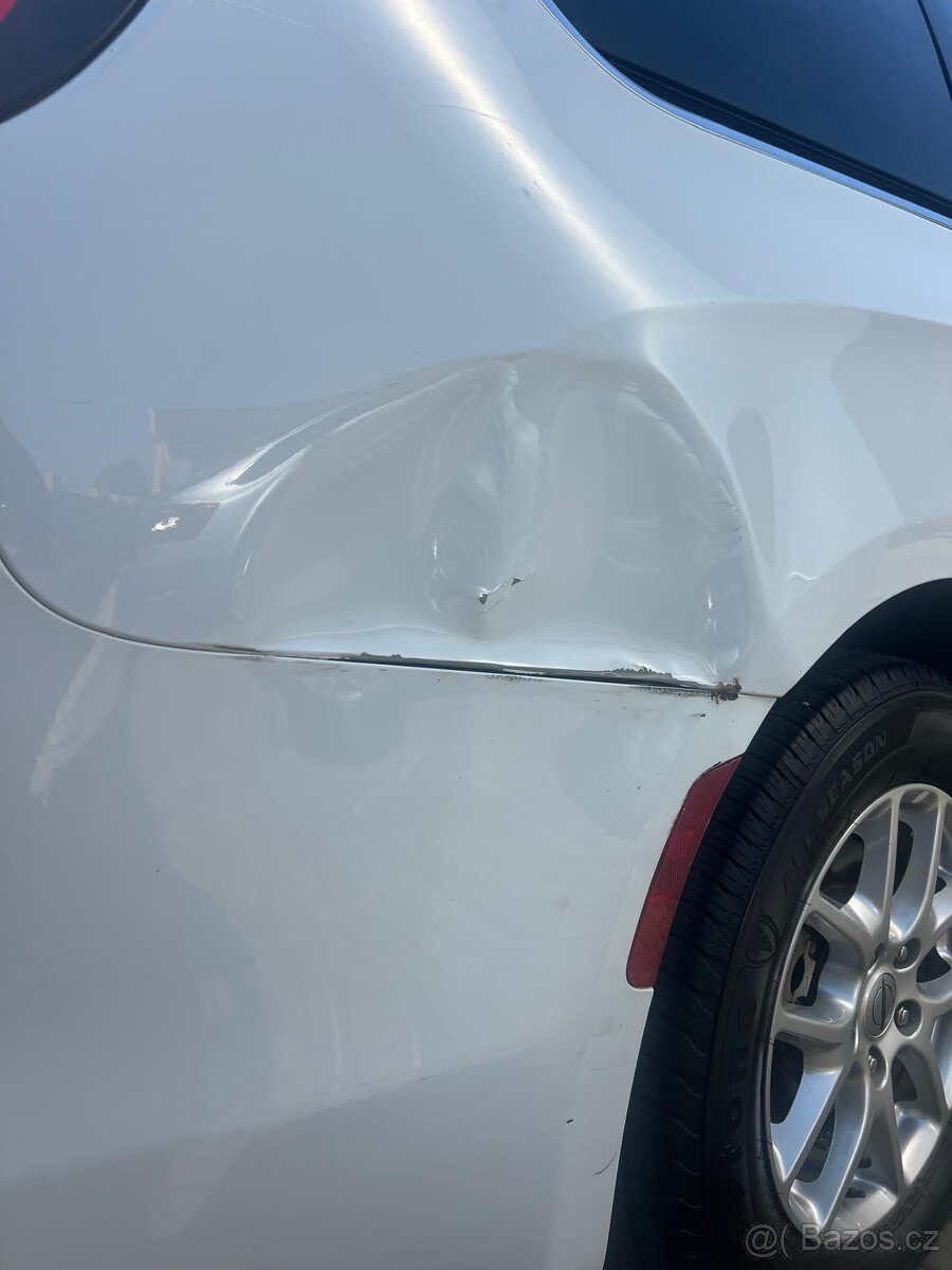 Prodám Chrysler Pacifica 2022 3,6 V6 - 16