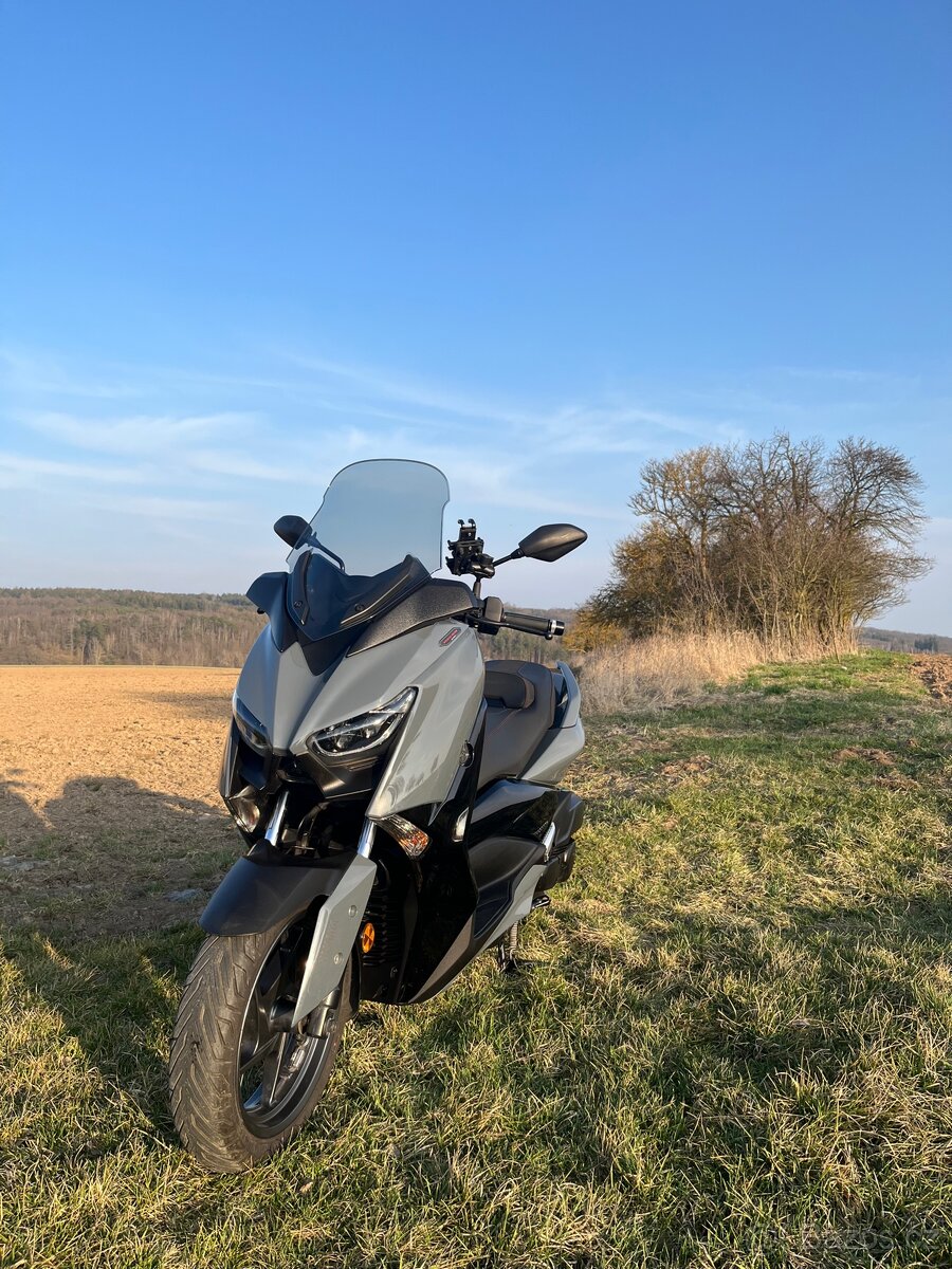 Yamaha Xmax 125 - Techmax r.v.2021 9kw - 16