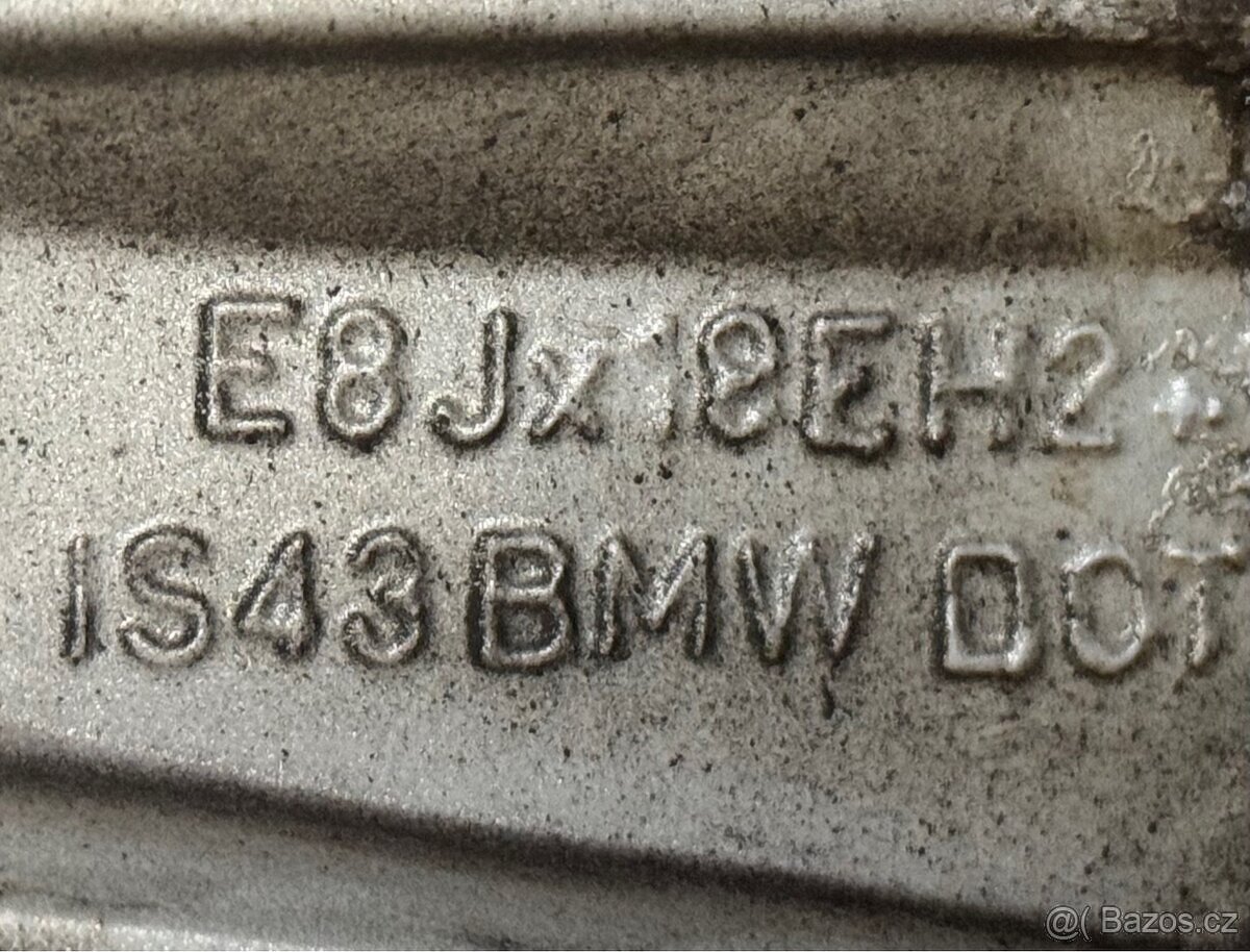 BMW X3 originál ALU kola + zimní pneu 245/50 R18 - 16