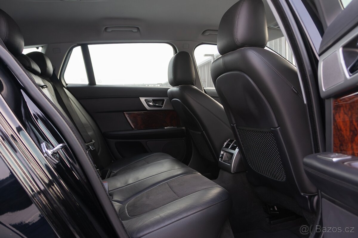Jaguar XF 2.2D Sportbrake - 16