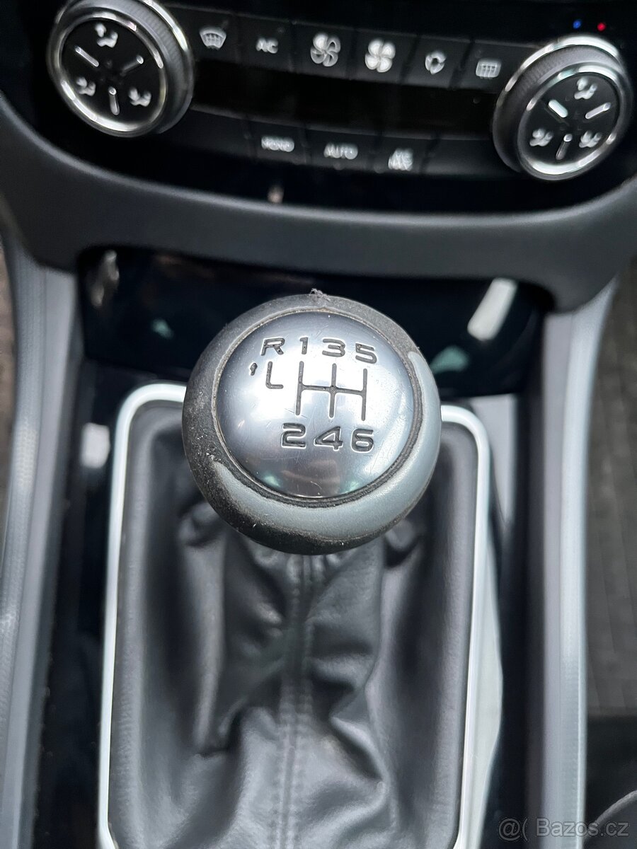 Peugeot 508,kombi,2.0,110kW 2015 - 16