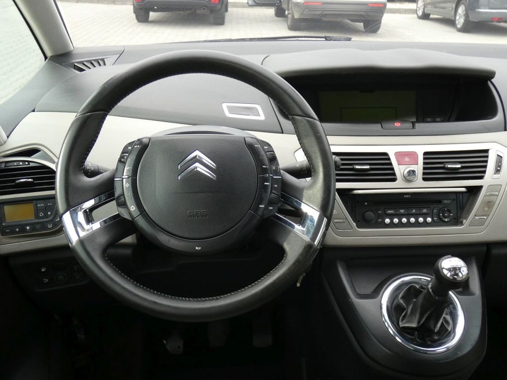 Citroën C4 Picasso 1.8 CNG originál - 16