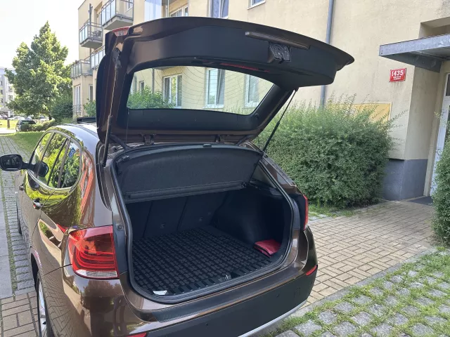 BMW X1 E84 23d 150kW Bi-Xenony/Panorama/4x4 xDrive/Navigace - 16