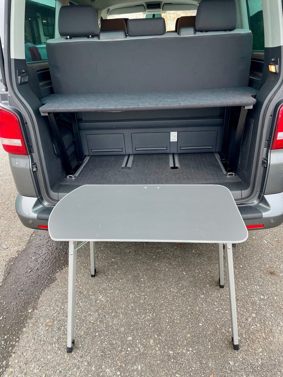 VW Multivan,T5, 2.0 TDI-103 KW, r.v.2011,7míst,Webasto. - 16