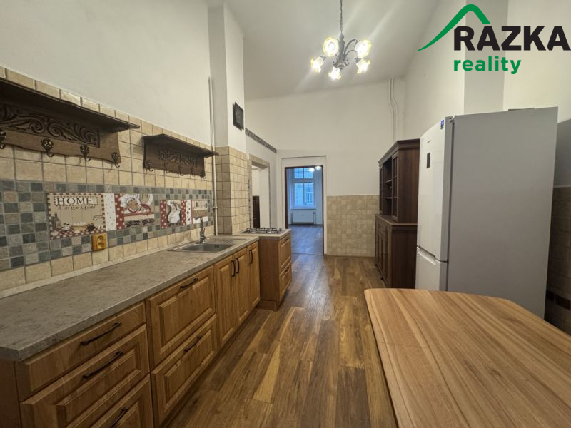 Prodej bytu 2+1(83m2), Karlovy Vary, ul. T.G.M. - 16