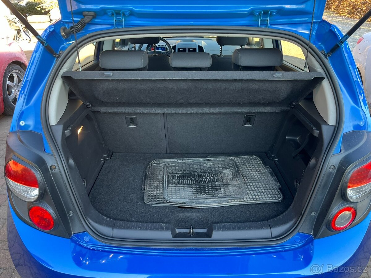 Chevrolet Aveo 1.4 i 74 kW Tempomat Serviska - 16