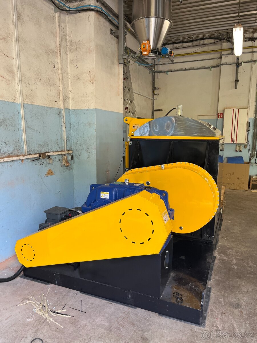 Míchací hnětací stroj - 16