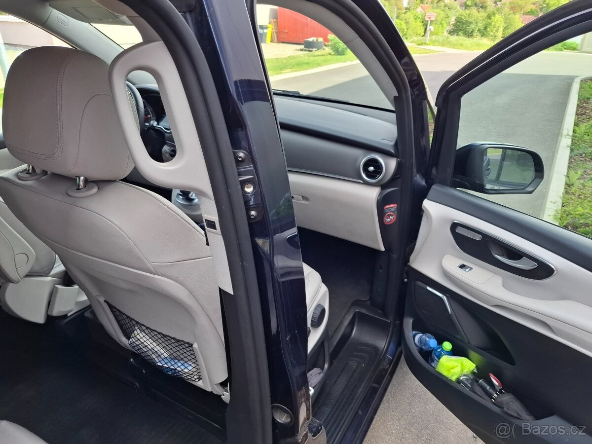Mercedes Benz V class V220d  120KW    2016 - 16