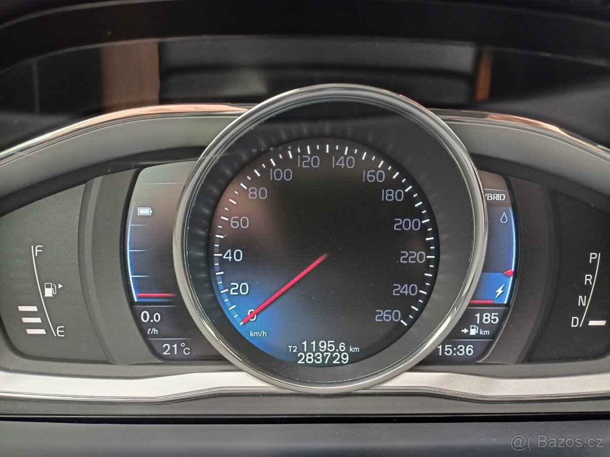 Volvo V60, 2.4 D6 162 kW AWD R-DESIGN HYBRID TWIN ENGINE - 16