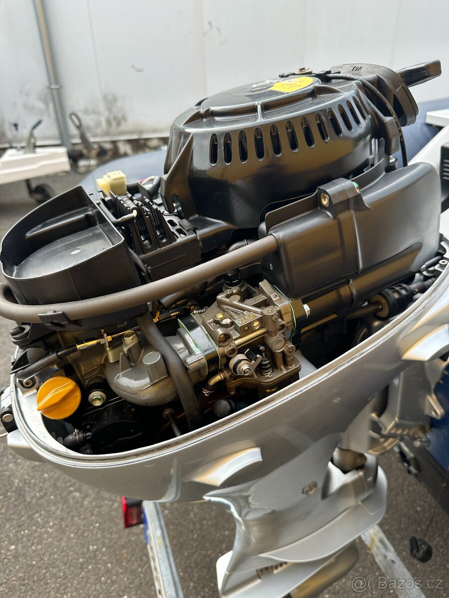 Motorový člun ZODIAC ZOOM s motorem HONDA BF20 - 16