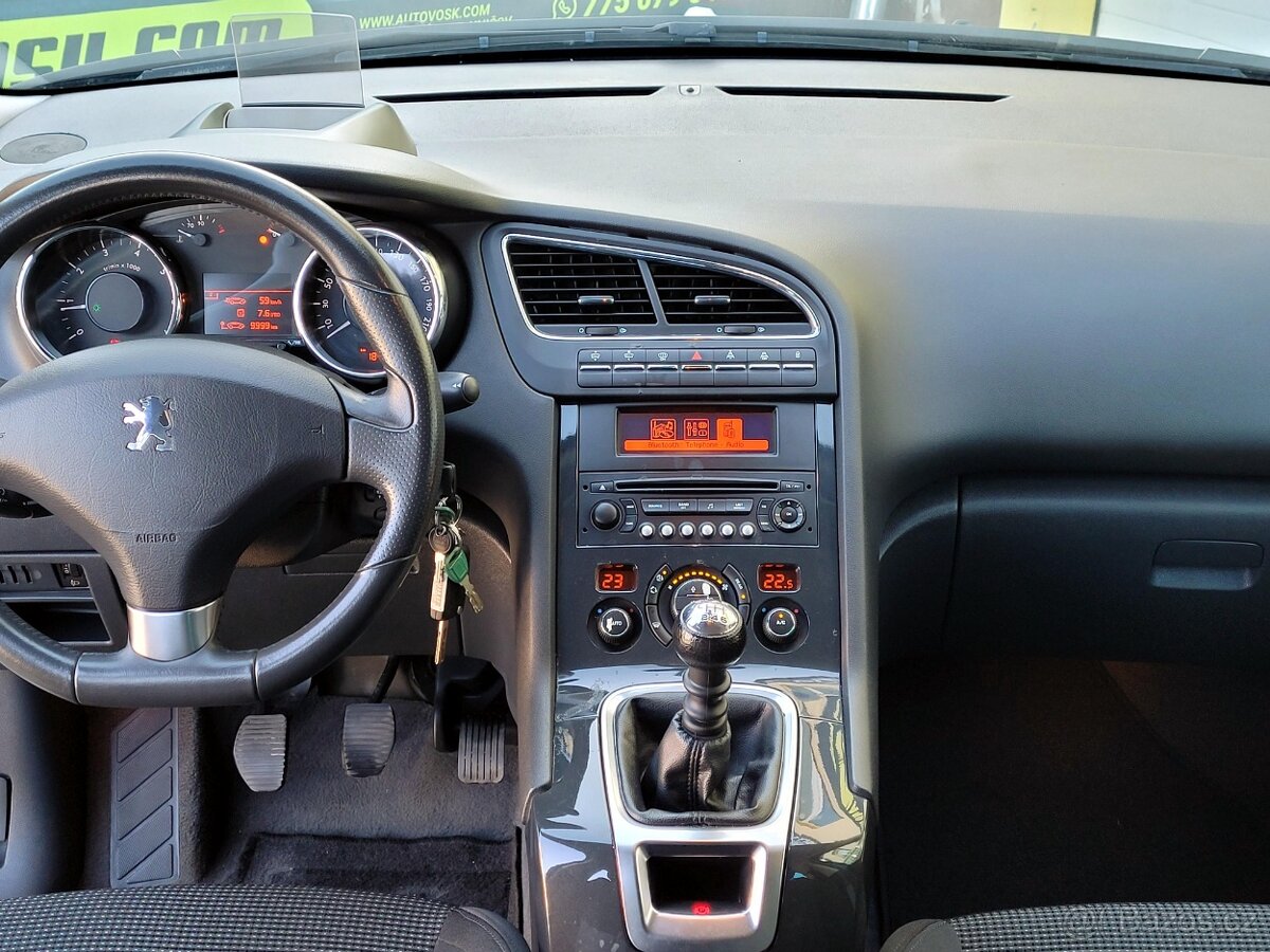 Peugeot 5008, 1,6 THP 115kW NOVÁ STK - 16