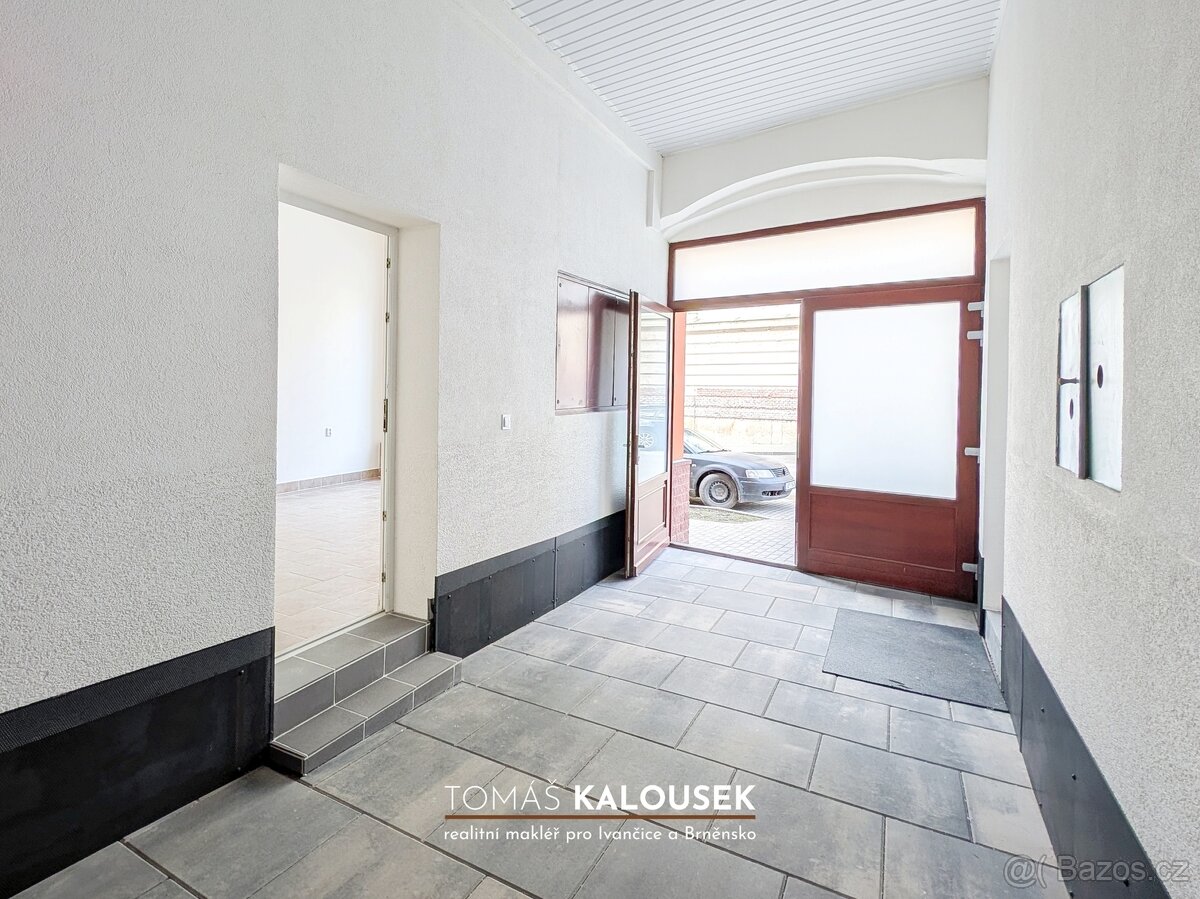 Pronájem: komerční prostor v srdci historických Dolních Koun - 16