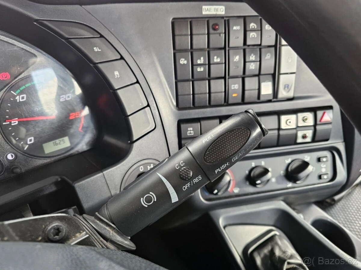 Iveco AD320S42 8x2 / Přepravník strojů - 16