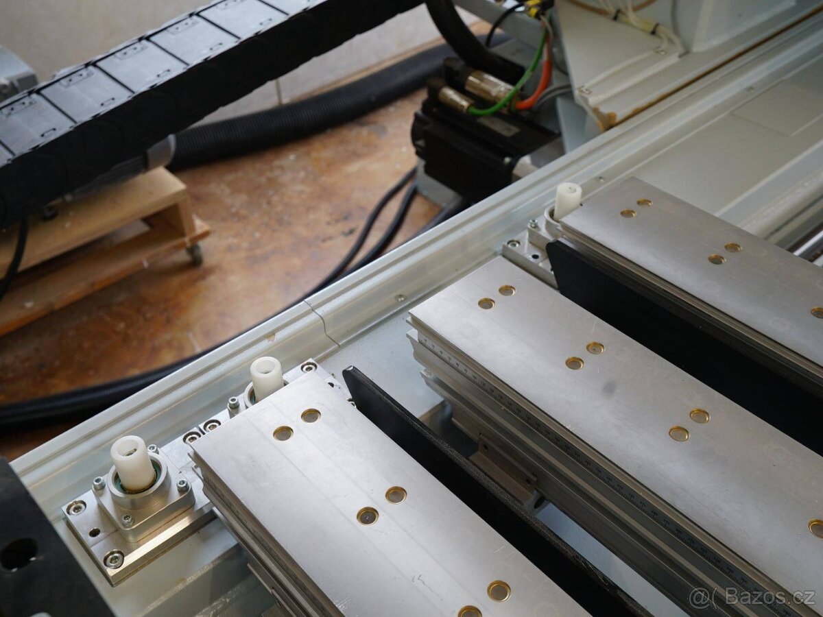 CNC obráběcí centrum WEEKE Venture 1M - 16