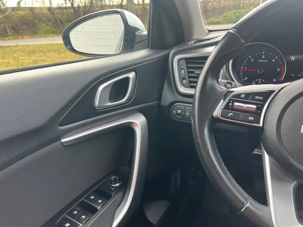 Kia Cee´d, 1.6 CRDi 100kW/1.Maj./DPH/ČR - 16