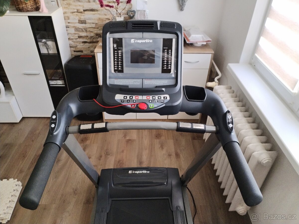 Robustní běžecký pás AKAMAR InSPORTline - 16