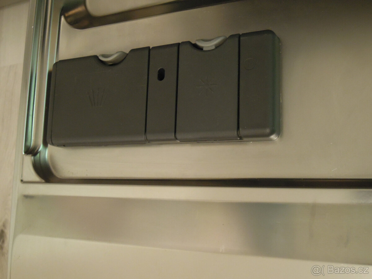 IKEA LAGAN vestavěná dotyková myčka 60 cm automatické dvířka - 16