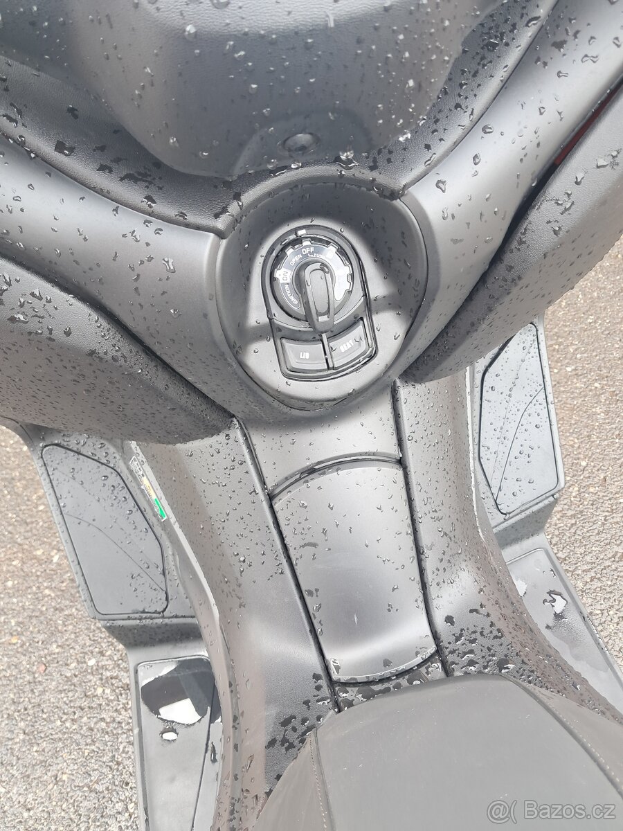 Yamaha Xmax 125 - 16