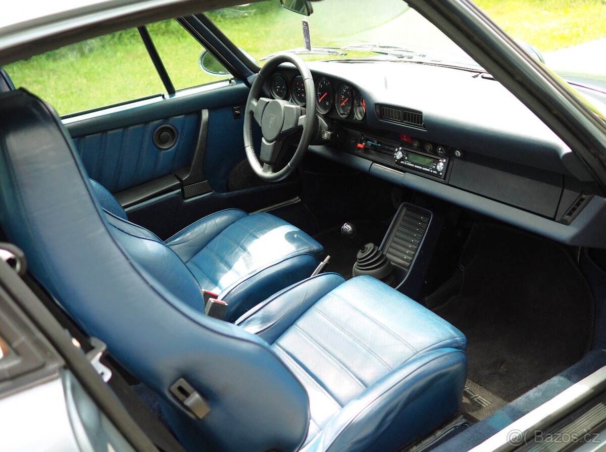 PORSCHE 911 COUPE 3.0i SC,Manual,G-Model (964 Turbo Look) - 16