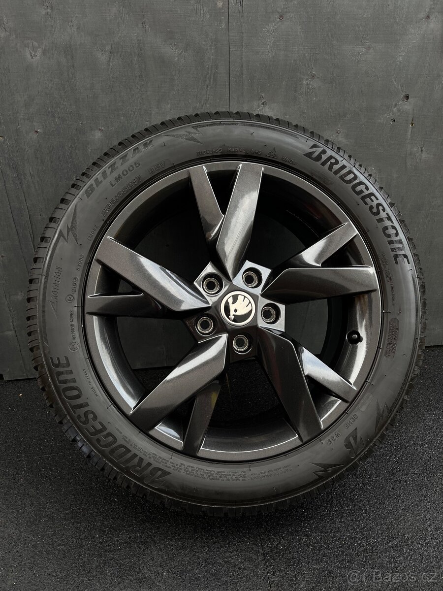 Alu. škoda octavia LYRA 5x112 205/55/17 - 16