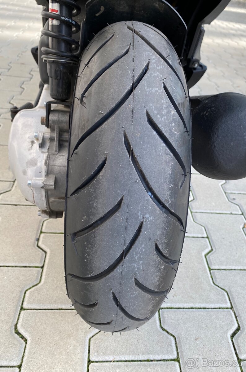 Skútr Piaggio NRG bez řidičáku 25 km/h - 16