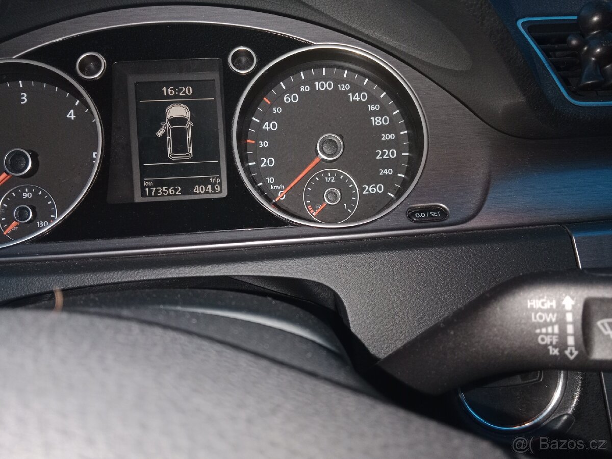 VW Passat B7 Variant 2.0tdi naj.173000serv.knizka - 16